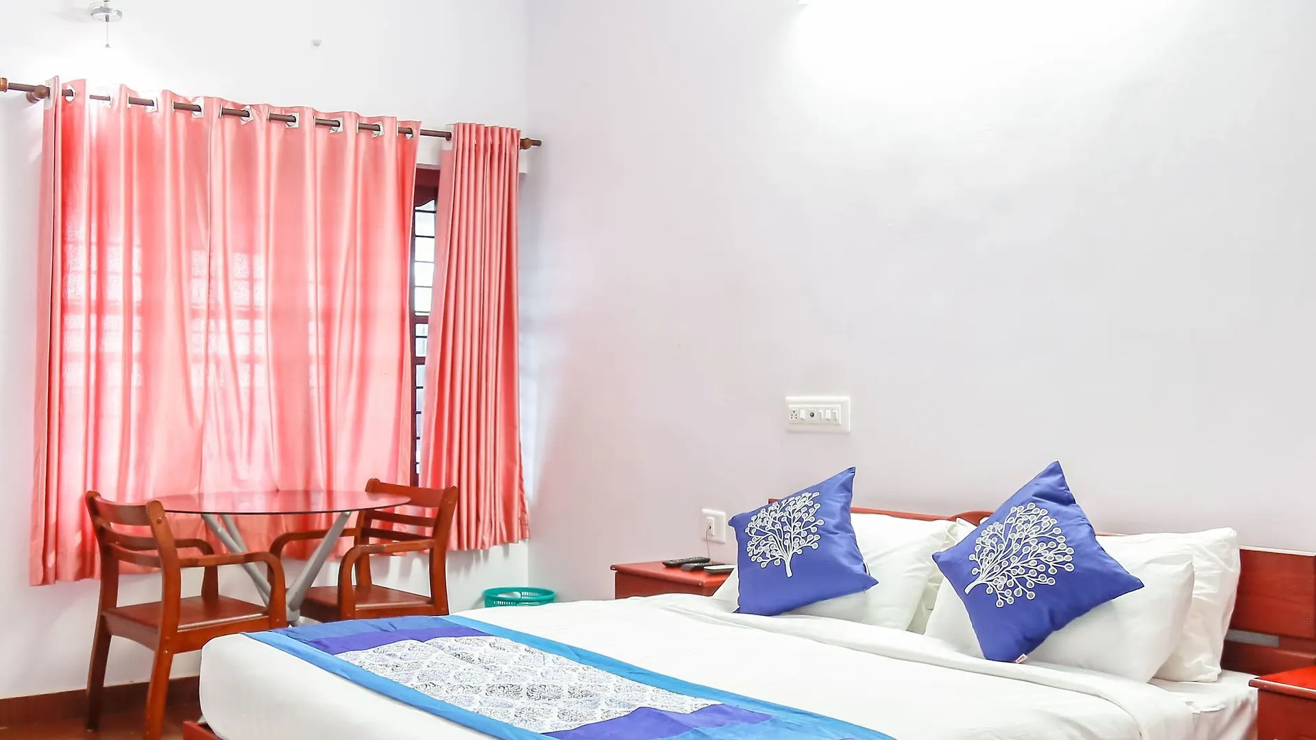Oyo 5836 Alleppey Holiday Beach Resort Alappuzha 2*,