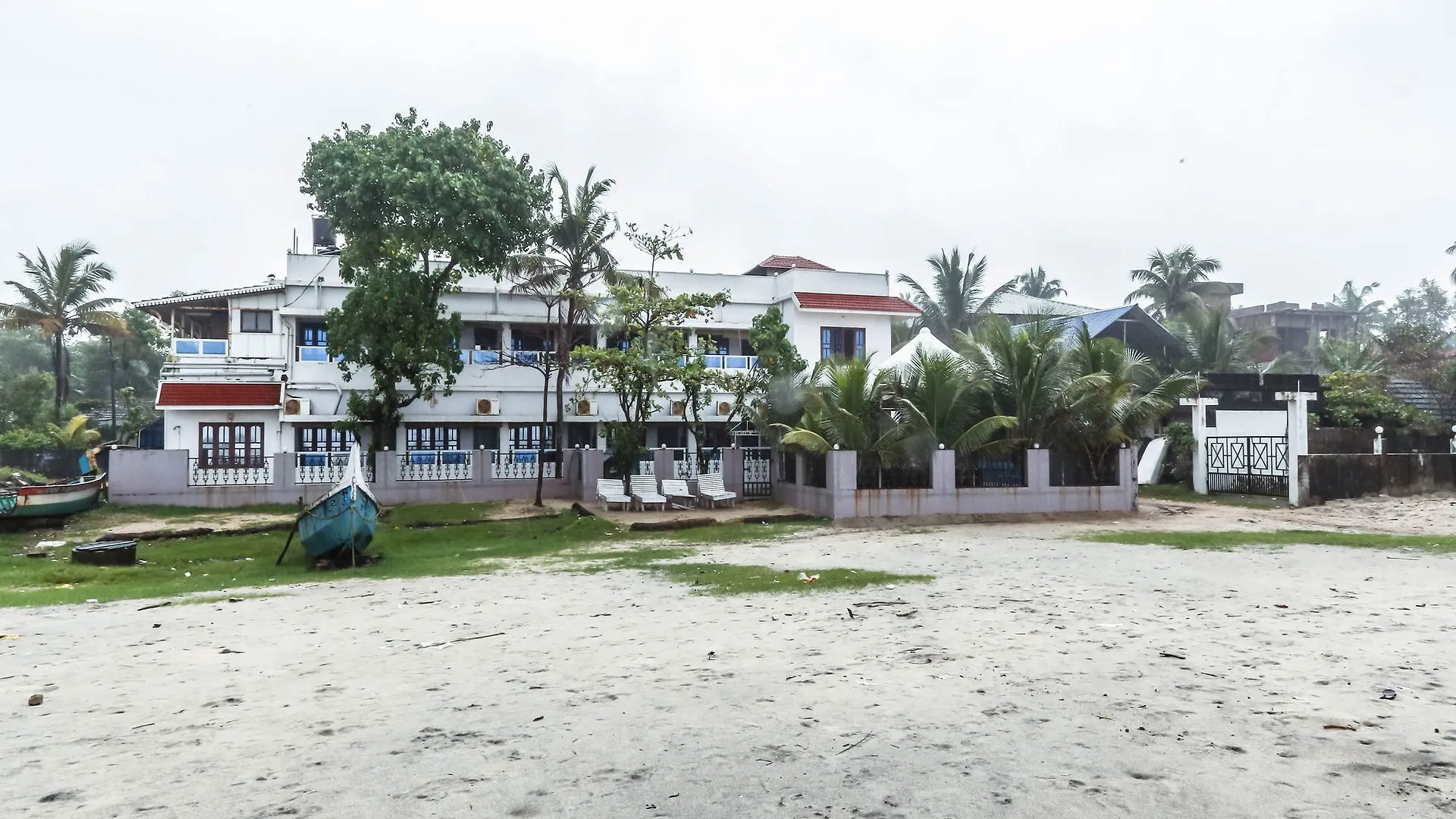 Oyo 5836 Alleppey Holiday Beach Resort Alappuzha